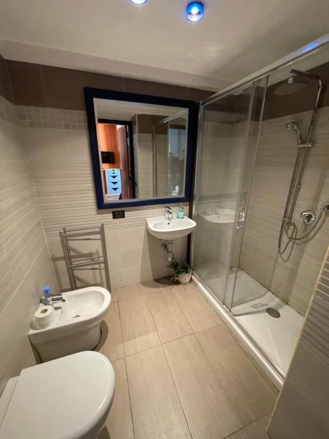 Lanova 21 Rooms Napels Buitenkant foto